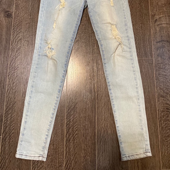 Jeans - Picture 3 of 4